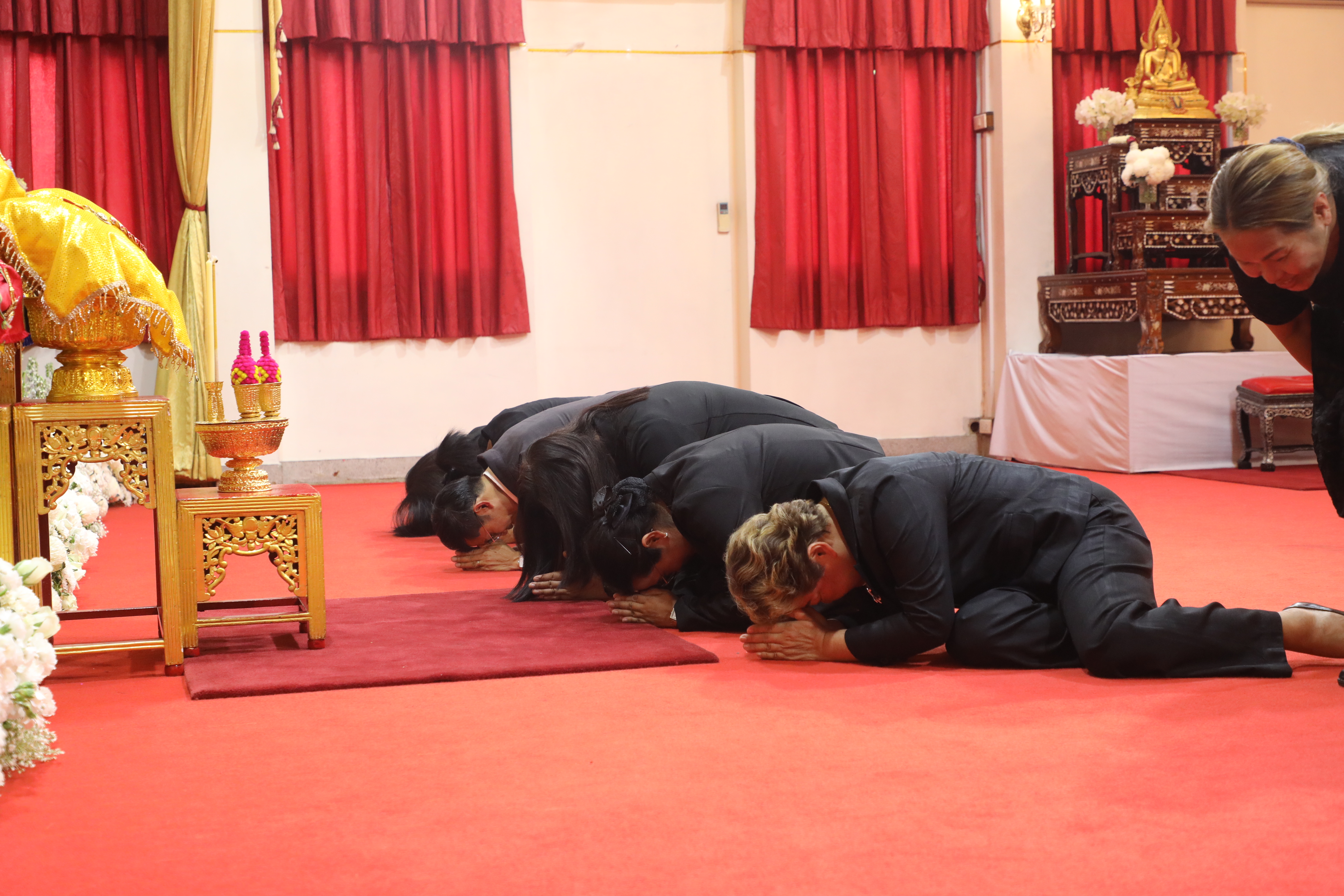 title - ส.ป.ก. ร่วมอาลัย เข้าร่วมงานสวดพระอภิธรรม นายจรัลธาดา กรรณสูต องคมนตรี อดีตปลัดกระทรวงเกษตรและสหกรณ์